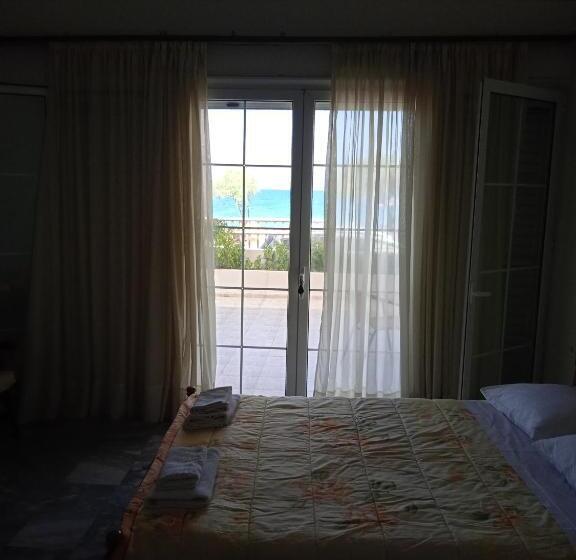 חדר משפחתי נוף לים, Villa Constantsia