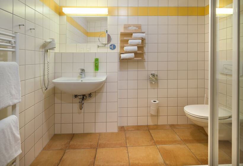 غرفة قياسية ثلاثية, Jufa Hotel Bad Aussee