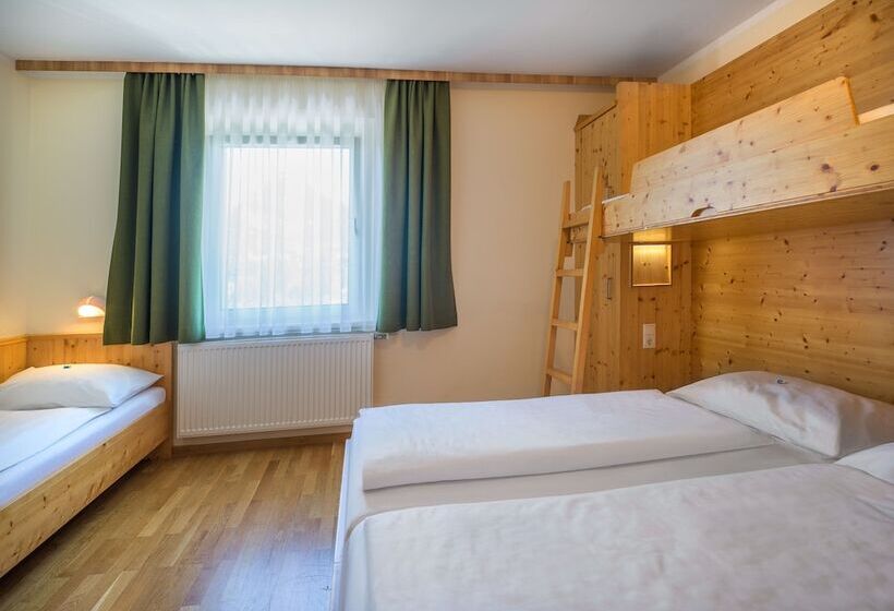 غرفة قياسية رباعية, Jufa Hotel Bad Aussee