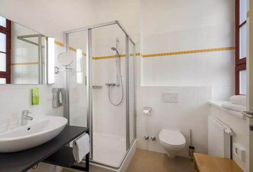 スタンダードトリプルルーム, Jufa Hotel Bregenz