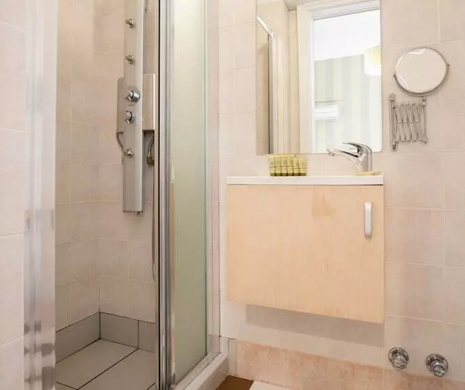 Comfort-huone, Kimon Hotel Athens