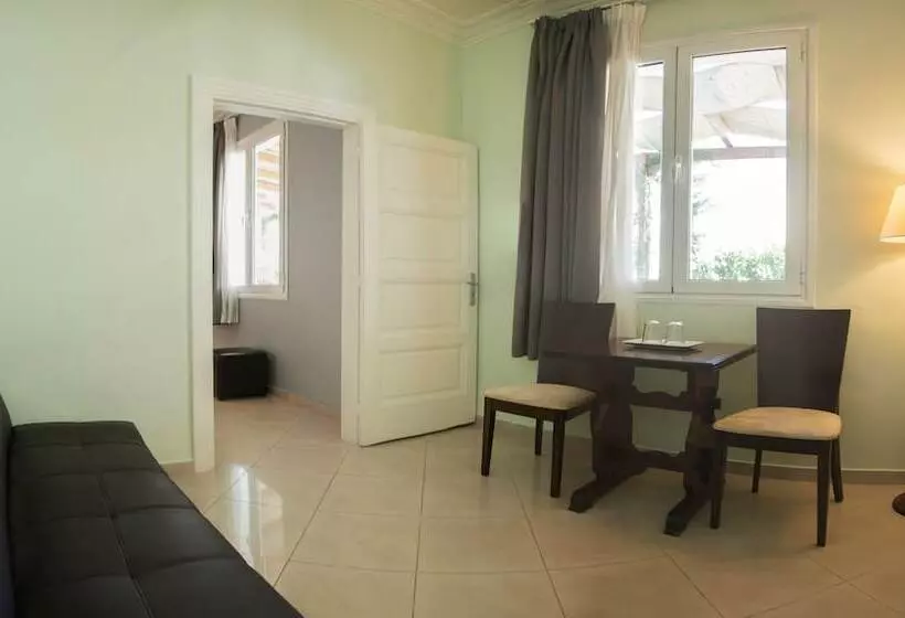 Standard Kolmen Hengen Huone, Kimon Hotel Athens