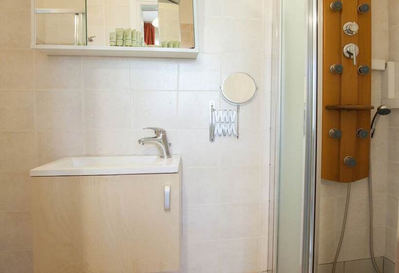 Студио Стандарт с Видом, Kimon Hotel Athens