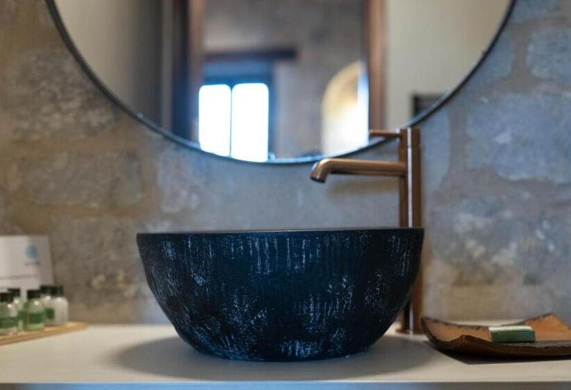 高级三人间, Petra & Fos Boutique Hotel & Spa