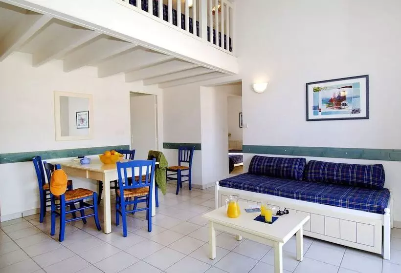 プールビューの２ベッドルームアパート, Residence Odalys Les Terrasses De Fort Boyard