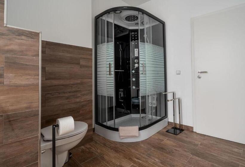 Standard room with outdoor bath, Little Suite