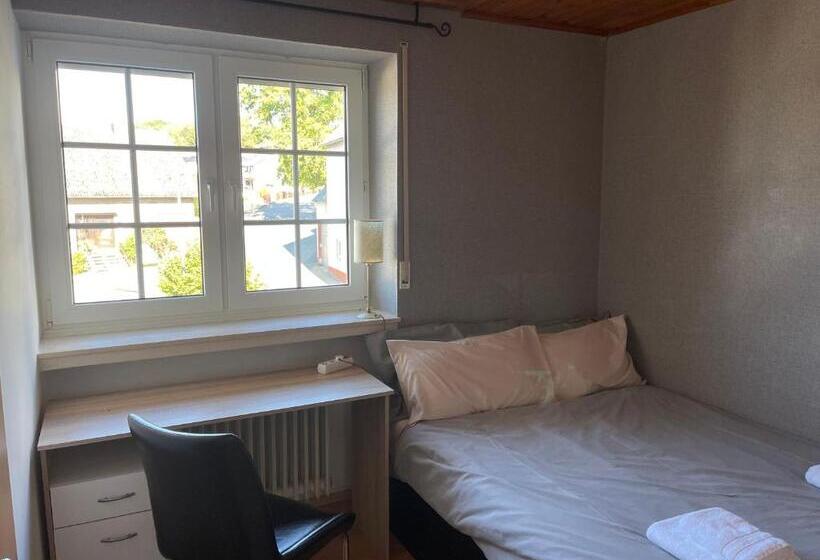 Quarto standard, The Gantry