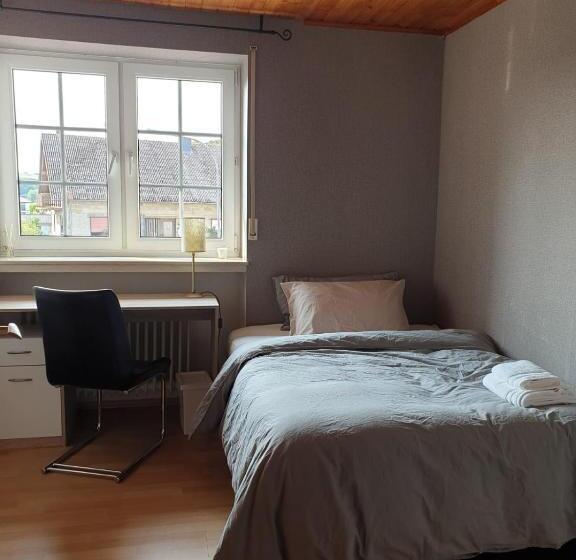 Quarto standard, The Gantry