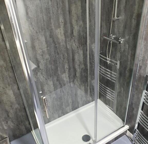 غرفة قياسية, Red Lion Rooms   Self Check In