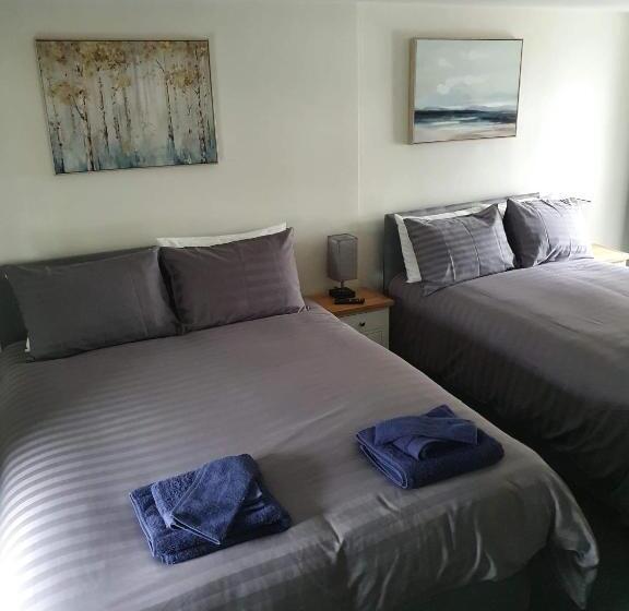 家庭间, Red Lion Rooms   Self Check In