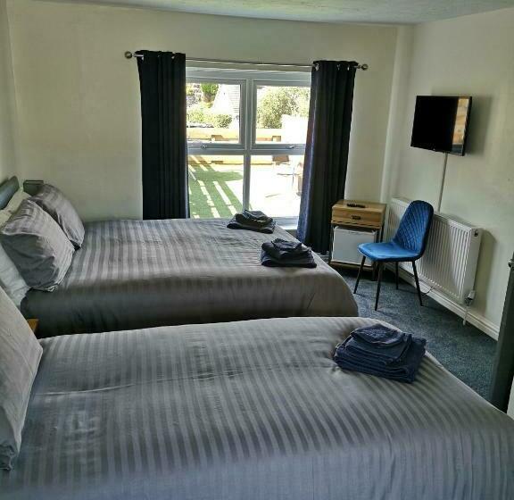 غرفة عائلية, Red Lion Rooms   Self Check In