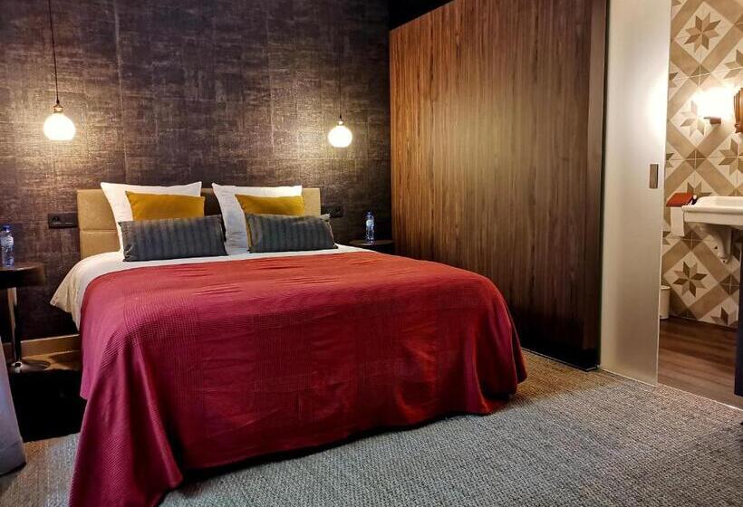 Четырехместный Номер Стандарт, La Villa Du Pré Du Cerf