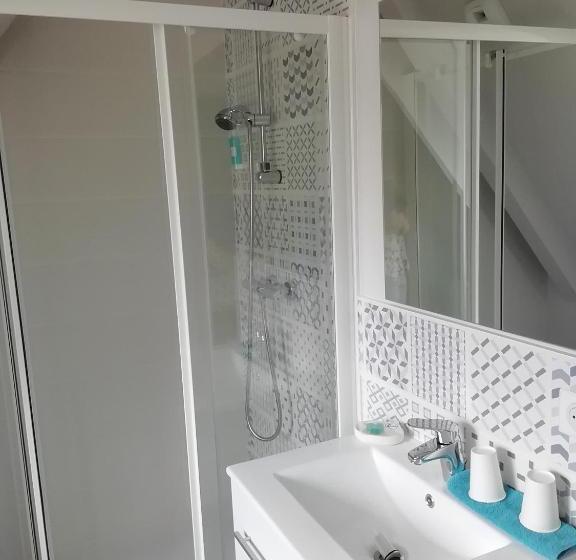 غرفة قياسية ثلاثية, Le Hameau Du Petit Carpont   Baie De Saint Brieuc Entre Paimpol Et Erquy   Petit Déjeuner Breton Fai