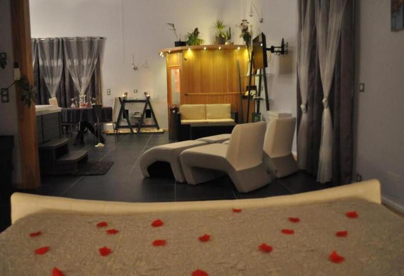 غرفة قياسية مزوَّدة بجاكوزي, La Villa Des Délices