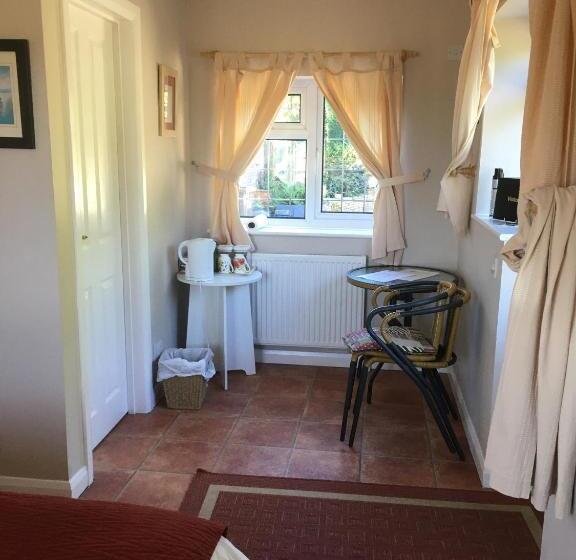 Номер Стандарт с Террасой, Rosemary Cottage