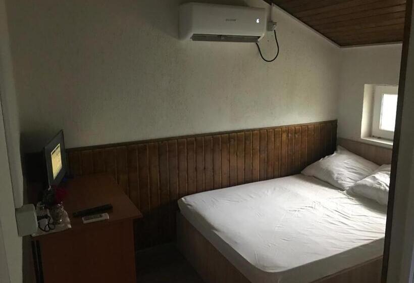 Номер Стандарт, Casa Radu