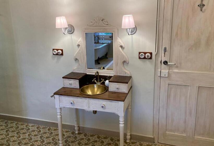 חדר דלוקס, Can Massana