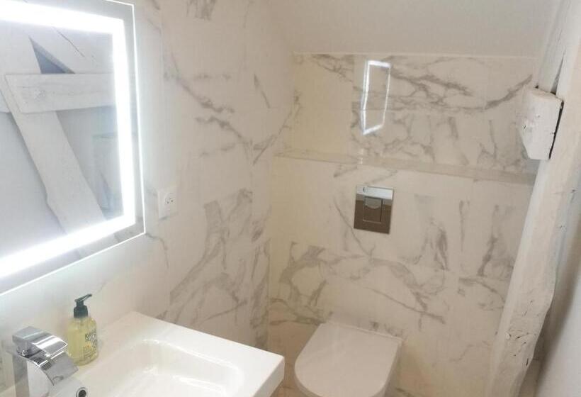 اتاق لوکس, Villa Carlotta Sea Resort