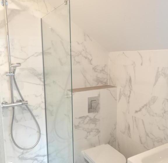 اتاق لوکس با تخت بزرگ, Villa Carlotta Sea Resort