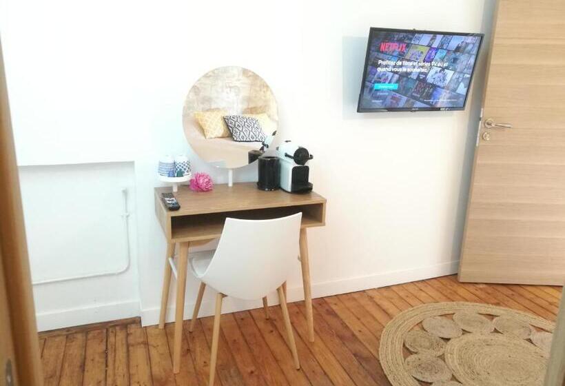 اتاق لوکس با تخت بزرگ, Villa Carlotta Sea Resort