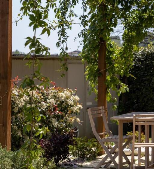 标准工作室, A Casa Di Gaia