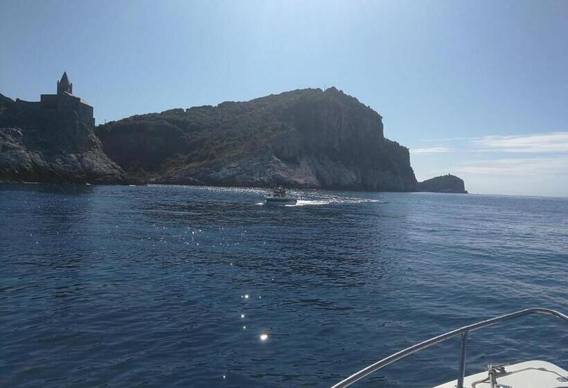 标准工作室, A Casa Di Gaia