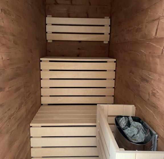 Номер Deluxe, Kleineauszeit