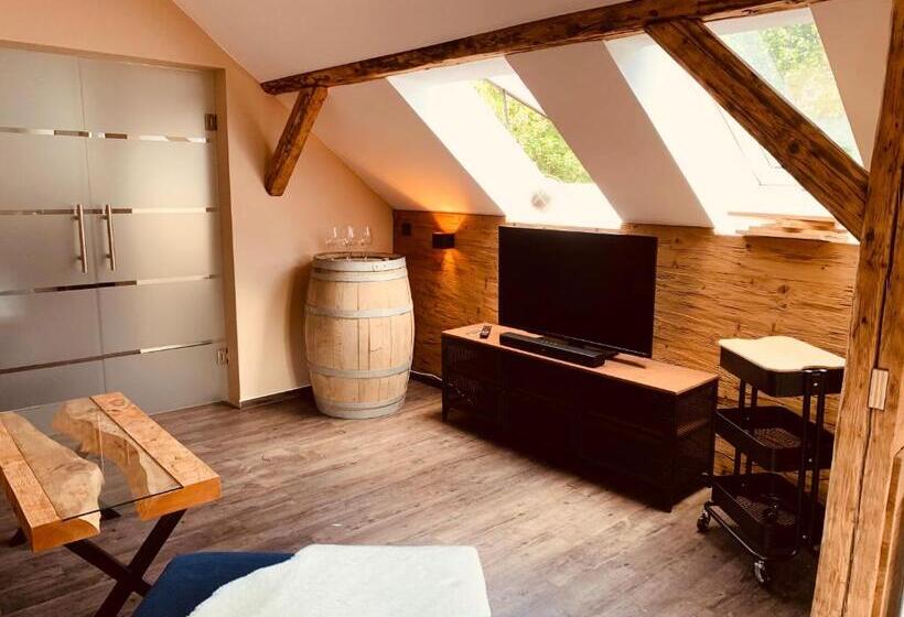 Номер Deluxe, Kleineauszeit