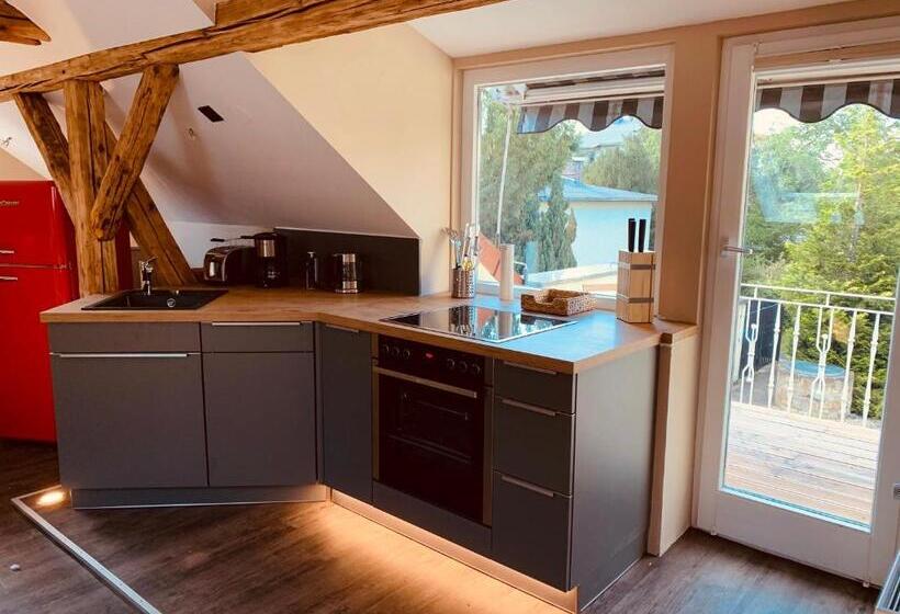 Номер Deluxe, Kleineauszeit