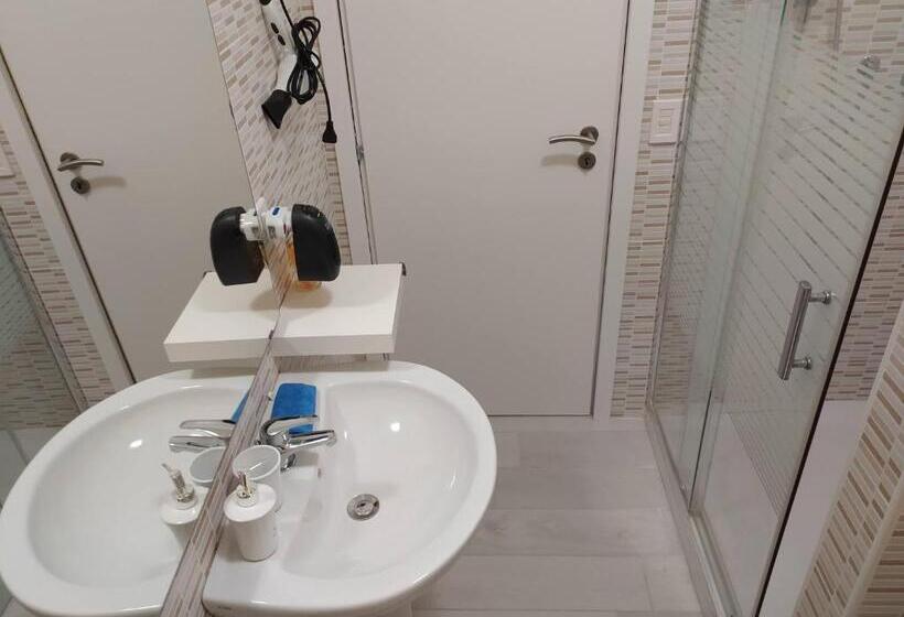 Pokój Standard Jednoosobowy, Maison Floria Locazione Turistica