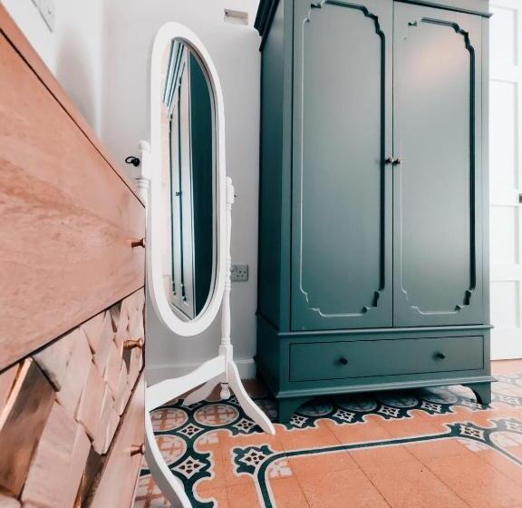 اتاق استاندارد با تخت بزرگ, Walter S B&b