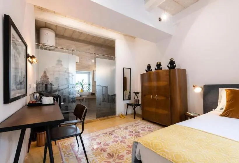 اتاق لوکس, 116townhouse