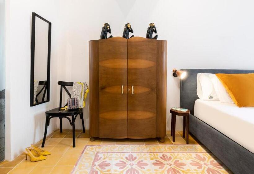 اتاق لوکس, 116townhouse