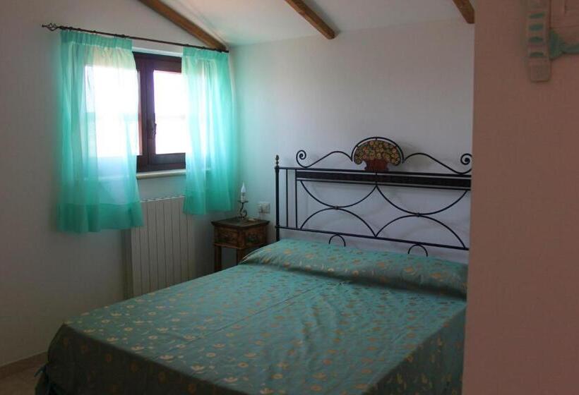スタンダードルーム, A Casa Di Amici