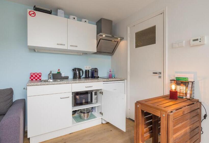 Дом 1 Спальня, Beachhouse Oase Aan Zee