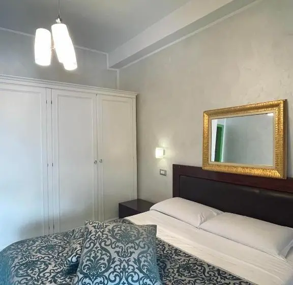 اتاق استاندارد با تخت بزرگ, Costa Sud Salerno
