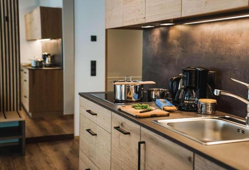 带1个卧室的带阳台的公寓, Guesthouse Karnatsch