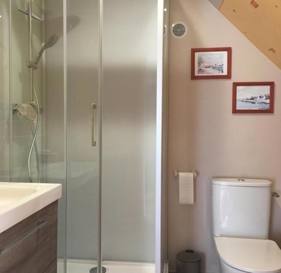 اتاق استاندارد سه تخته با چشم‌انداز باغ, La Ferme De Kérivoas