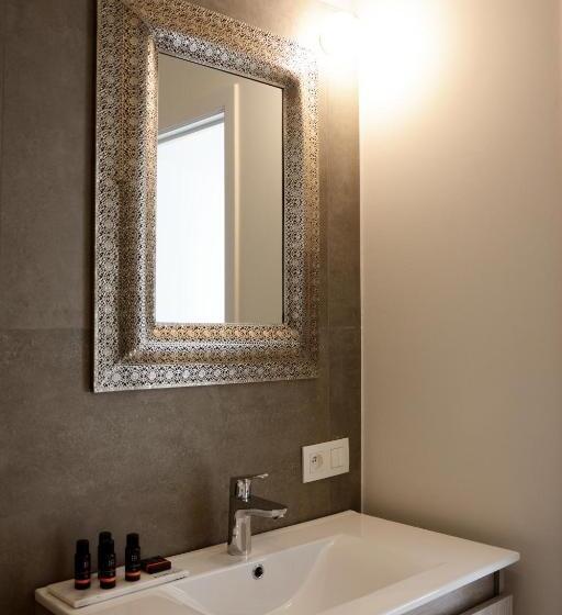 غرفة قياسية سرير كينج, De Kaai