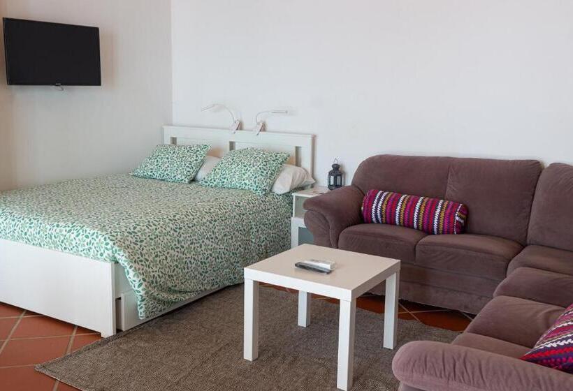 إستوديو قياسى, A Casa Da Vila