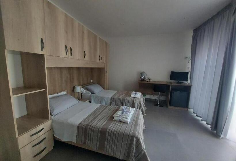 Kertre Néző Standard Szoba, Civico 72