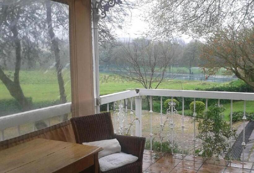 إستوديو ديلوكس, La Rochelle