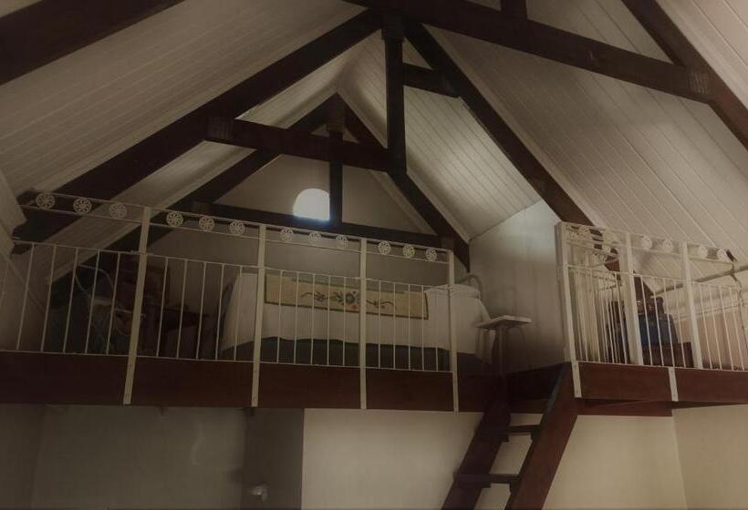 إستوديو ديلوكس, La Rochelle