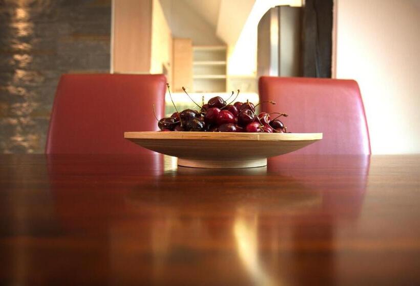 1 Bedroom Penthouse Apartment, Petkovšek Rooms And Apartments