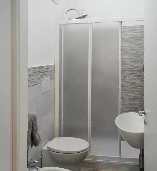 آپارتمان 1 خوابه با تراس, Quattroquarti Stradivari Home