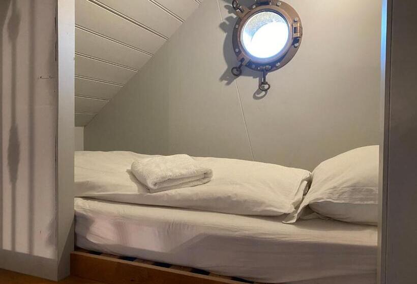 استودیوی لوکس, B&b De Lage Zwaluw