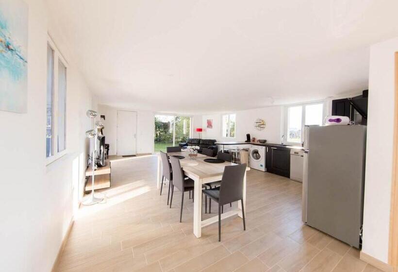 침실 3개 주택, La Tour De La Conterie