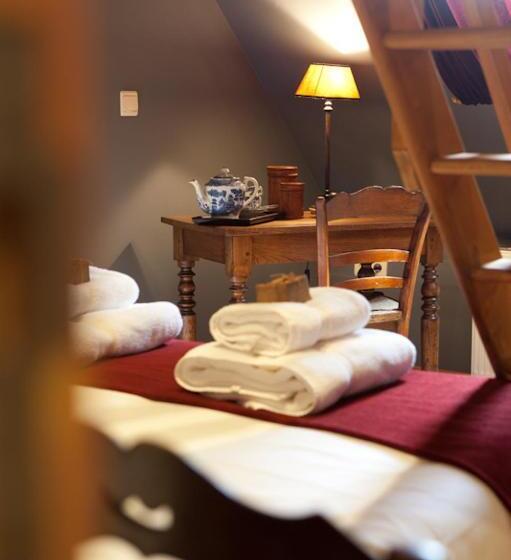 バス共有のスタンダードルーム, Pahilleke