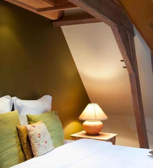 バス共有のスタンダードルーム, Pahilleke