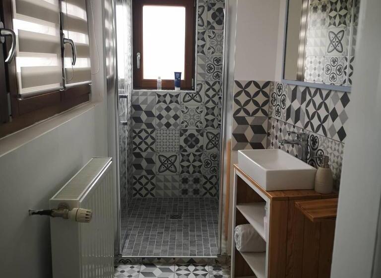 Quarto Estandar, Une Affaire De Famille